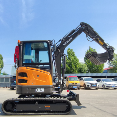 14 kW Kubota motorlu 2,8 tonluk kompakt ekskavatör