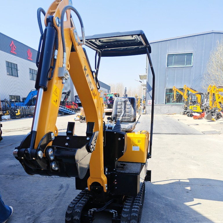 Miniescavatore KN10-8 con sistema idraulico a pompa a pistoni