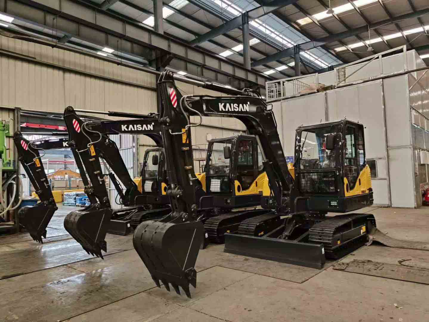 6 ton excavator.jpg