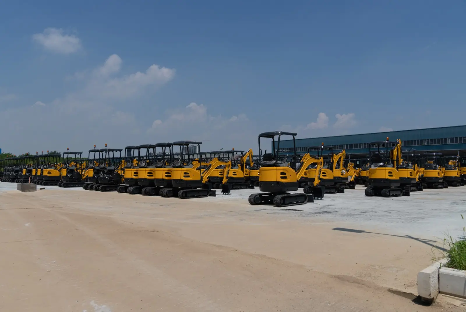 Mini Ekskavatör Sevkiyat Sahası