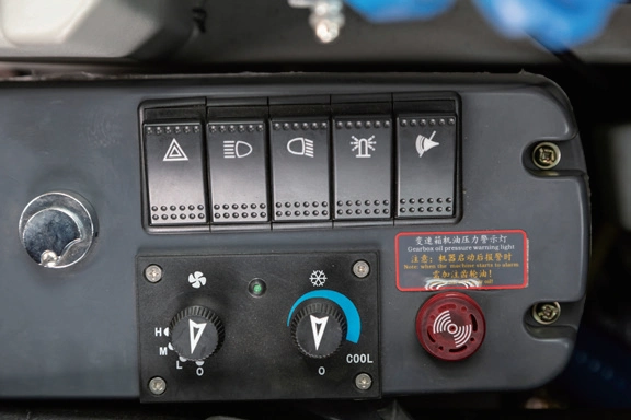 Компактный колёсный экскаватор KN75W