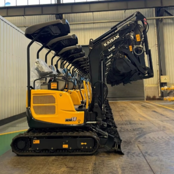 Máy xúc mini 1,8 tấn tình trạng mới Máy móc xây dựng