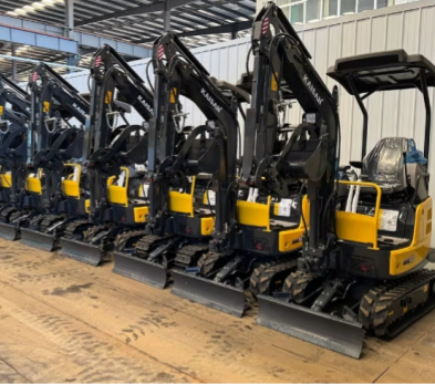 Máy xúc mini 1,8 tấn tình trạng mới Máy móc xây dựng